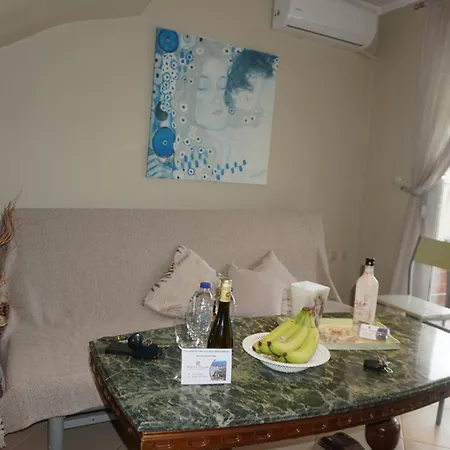 Eleni's House Apartman