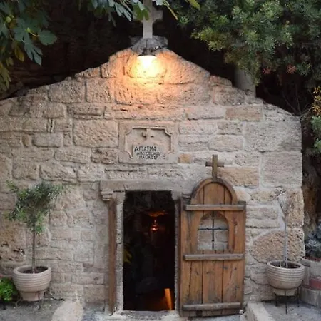 Eleni's House