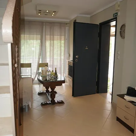 Apartamento Eleni's House